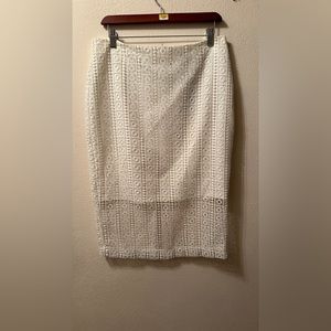 Park & Fifth BNWT WHITE midi skirt size 10